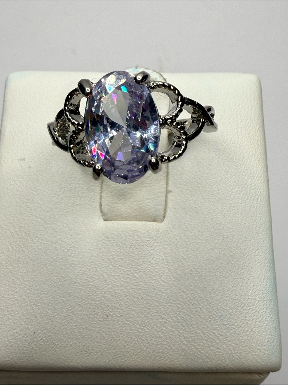 Silver-Tone Ring with Oval Light Purple Stone Size 8